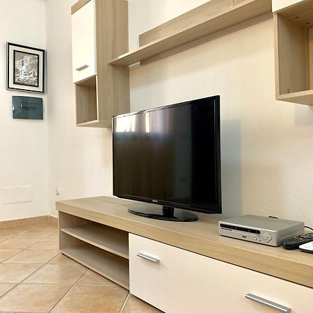 Square Inn Apartment Olbia Kültér fotó